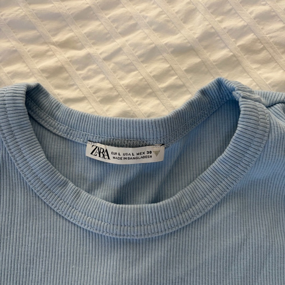 Zara Blue Ribbed Top - Picture 2 of 2